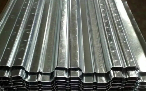 高层住宅吊装舟曲楼承板怎么省工期