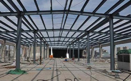 1768967127454616.jpg 舟曲舟曲钢结构安装过程中的关键控制要点与实施建议.jpg